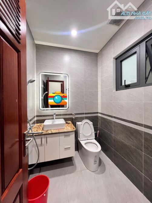 TOÀ MẶT PHỐ-LÔ GÓC-VIEW HỒ-QUAN NHÂN-125Mx8TẦNG-MẶT TIỀN 8M-45TỶ