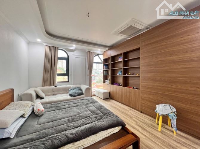 TOÀ MẶT PHỐ-LÔ GÓC-VIEW HỒ-QUAN NHÂN-125Mx8TẦNG-MẶT TIỀN 8M-45TỶ