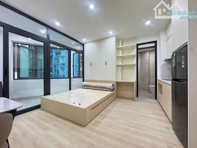 Bán Tòa Dòng Tiền Nguyễn Thị Định Lô Góc Ô Tô 7 Tầng 24 Căn Hộ Cao Cấp Tầng 1 Kinh Doanh