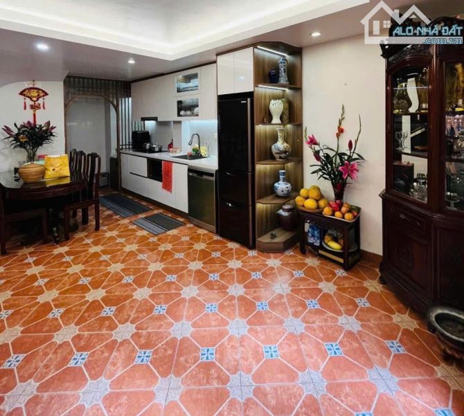 ĐỒNG CỔ – THỤY KHUÊ – NHÀ ĐẸP 5 TẦNG - DÂN XÂY TÂM HUYẾT – TẶNG NỘI THẤT – GẦN HỒ TÂY