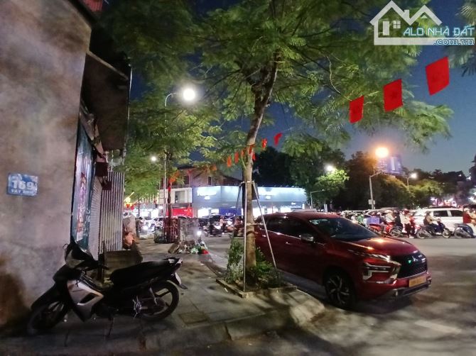 Bán nhà Chùa Bộc 30m2 ngõ thông thoáng trước sau đủ tiện ích 8.55 tỷ