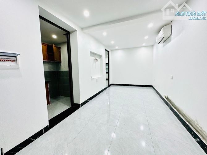 SIÊU PHẨM NGHI TÀM – 40M2 - Ô TÔ ĐỖ CỬA – 2 MẶT NGÕ Ô TÔ – KINH DOANH - NHỈNH 4 TỶ