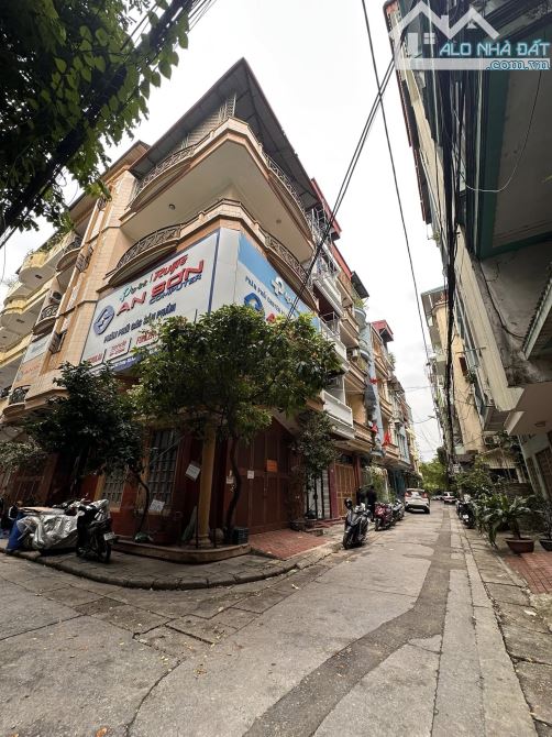 Trần Đại Nghĩa, Phân Lô Vỉa hè, Ô Tô tránh. Kinh doanh, dt 37m, mặt tiền 5m, giá 14.2 tỷ.