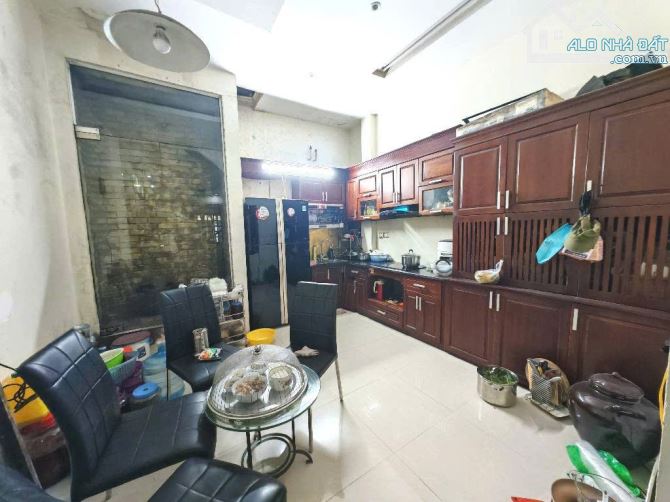 Bán nhà Lạc Long Quân - Võ chí công, Hơn 18 tỷ, 60m, ngõ thông ô tô tránh, dừng đỗ