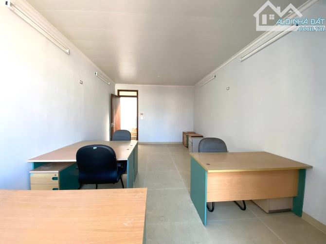 Kim Đồng ,diện tích 47.8m, 5tầng. MT 4.05m. Giá 20tỷ Hoàng Mai