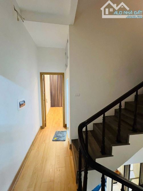 Tòa nhà 5 tầng dòng tiền ,vị trí rất đẹp phố Nguyễn Khang Cầu giấy , 12.9 tỷ.