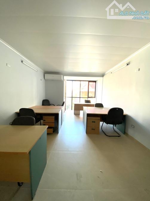 Kim Đồng ,diện tích 47.8m, 5tầng. MT 4.05m. Giá 20tỷ Hoàng Mai