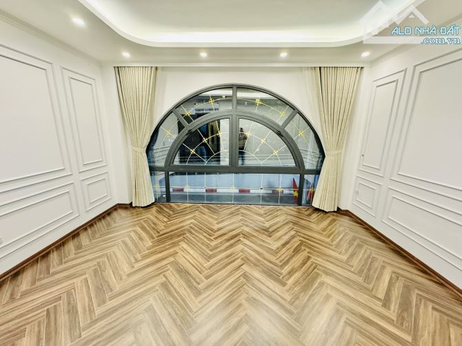 Bán nhà mặt phố Trần Đại Nghĩa : 48m2 -7Tầng - 5phòng - vừa ở vừa Kinh doanh