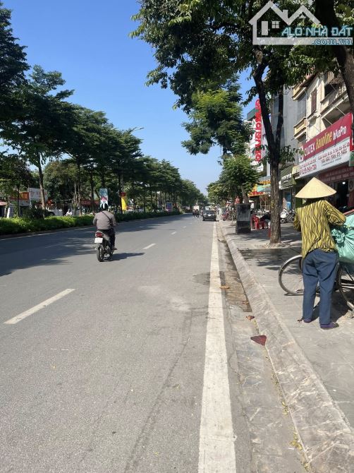 Bán Nhà Mặt Phố Nguyễn Khánh Toàn Cầu Giấy 103m2-5T 5m Vỉa Hè 58 Tỷ Có Thương Lượng.