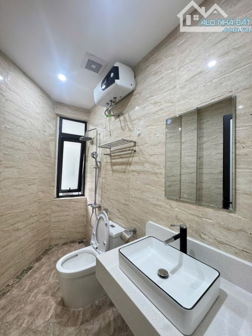 Bán Tòa Dòng Tiền Nguyễn Thị Định Lô Góc Ô Tô 7 Tầng 24 Căn Hộ Cao Cấp Tầng 1 Kinh Doanh