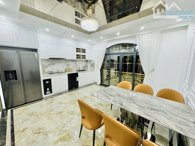 Bán nhà mặt phố Trần Đại Nghĩa : 48m2 -7Tầng - 5phòng - vừa ở vừa Kinh doanh