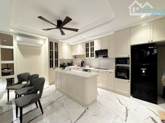 PHỐ VIP TRIỆU VIỆT VƯƠNG 53m2,MT 7,3m-THANG MÁY-GẦN OTO