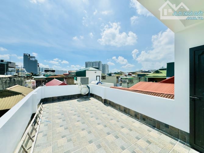 Bán Nhà : Võ Thị Sáu - 45m2 - 5Tầng1Tum - 5ngủ-40m ra oto