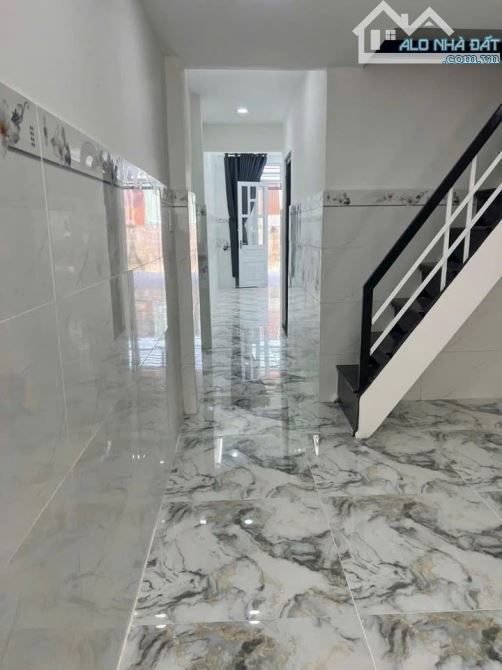 Bán nhà Hóc Môn - 50m2(6mx8.3m) - đường Nhựa 4m, sổ hồng riêng, full thổ cư. Chỉ 2tỷ5 - 1