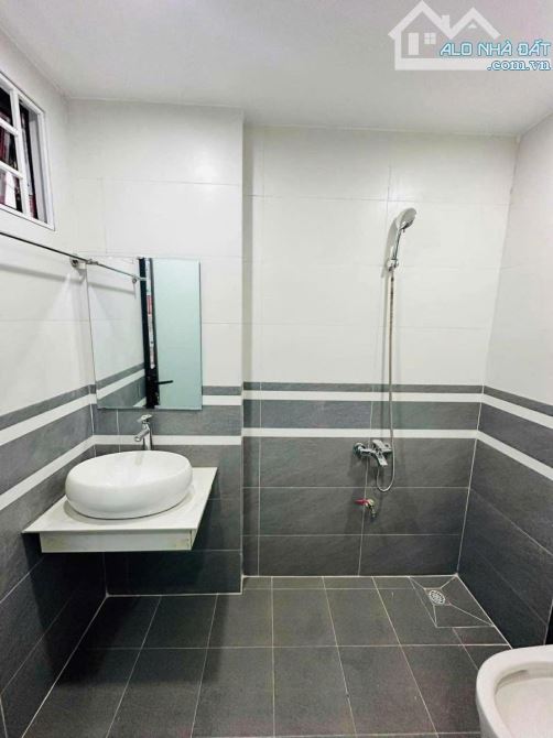 XUÂN PHƯƠNG 30mx5T - 30m ra ô tô- Nhà mới đẹp long lanh - 1