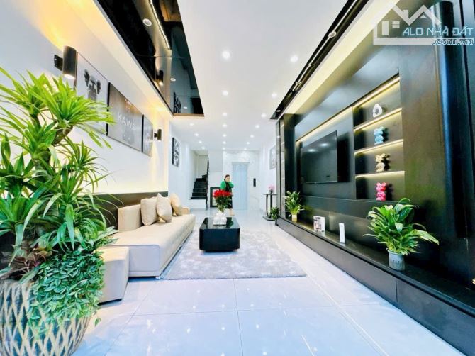 MINH KHAI_CẦU VĨNH TUY_LĨNH NAM. VỊ TRÍ VÀNG Ô TÔ ĐỖ CỬA