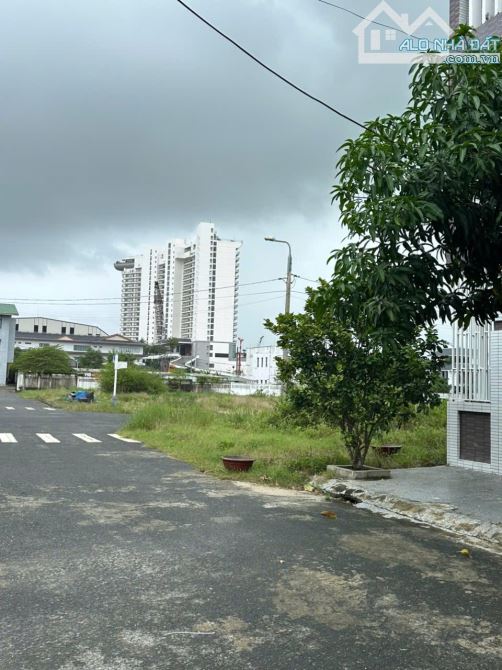 Bán đất mặt tiền J258 - sát biển Nguyễn Tất Thành - Lô sạch đẹp - 1