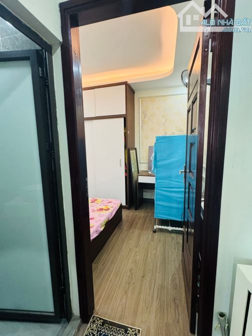 Nhà đẹp Vũ Tông Phan, 30m ra Phố, ngõ rộng thoáng, full nội thất xịn, 38m2 sổ. Giá 10.3 tỷ