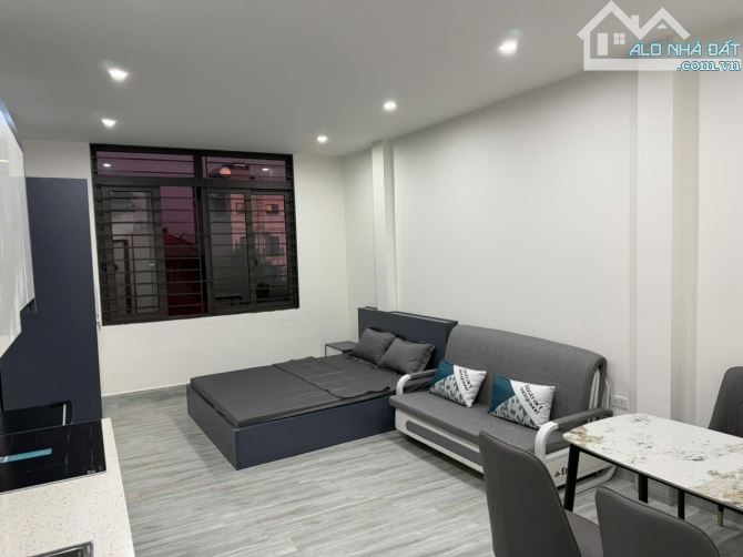 TÔN ĐỨC THẮNG - ĐỐNG ĐA - LÔ GÓC 7 TẦNG THANG MÁY - GẦN Ô TÔ GẦN HỒ