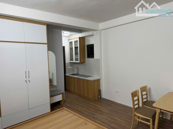 ĐỘI CẤN - P NGỌC HÀ - LÔ GÓC 7 TẦNG THANG MÁY - GẦN PHỐ - Ở SƯỚNG