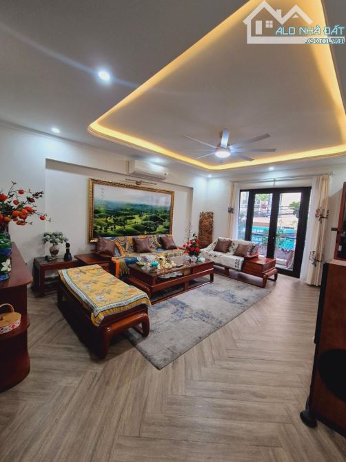 DT1.2 tỷ/n! Toà VP 10T thang máy Xã Đàn, ngõ thông oto, KD, 2 thoáng, full nội thất ở 108m