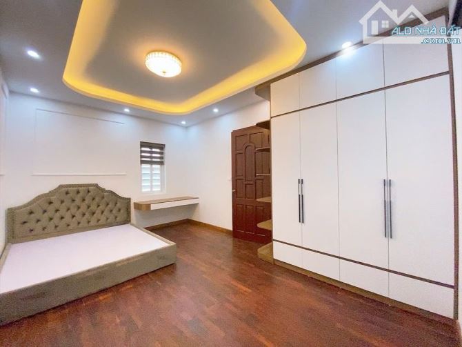 BÁN NHÀ HÀNG XÓM LOUIS CITY ĐẠI MỖ - MẶT TIỀN KHỦNG - OTO ĐỖ CỬA- NỘI THẤT VIP-NHỈNH 11 TỶ