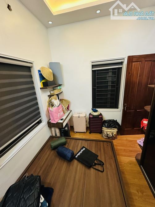 10.5 TỶ-PHÂN LÔ Ô TÔ ĐỖ CỬA-HỒNG MAI-BẠCH MAI-THANH NHÀN-HBT