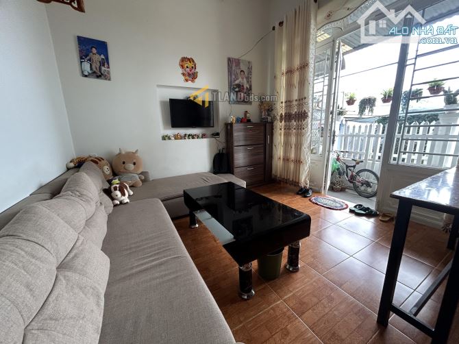 Bán nhà cấp 4 gần ngay chợ Ngô Quyền , sổ riêng 68m2 giá chỉ 4ty3