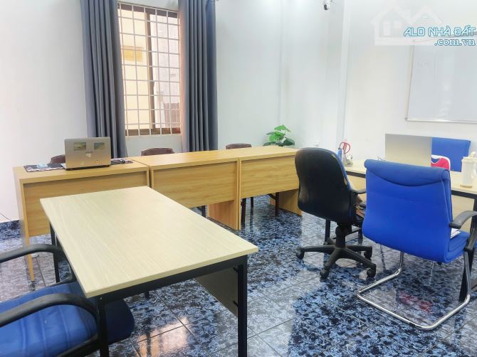 CHO THUÊ VĂN PHÒNG LÀM VIỆC – FULL BÀN GHẾ, CHỈ 7 TRIỆU/THÁNG