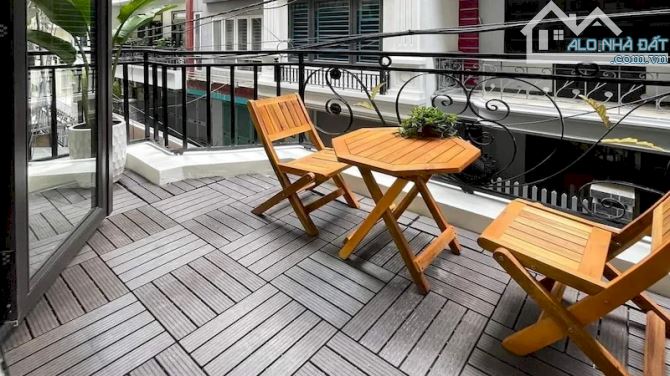 BÁN NHÀ LẠC LONG QUÂN NGÕ RỘNG, XÂY CHẮC CHẮN, TẶNG NỘI THẤT GIÁ 14 TỶ