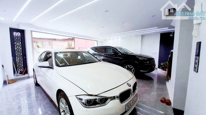 7T thang máy mặt phố Đê La Thành, lô góc bề thế, gara, thông sàn, 60m2 24.5 TỶ