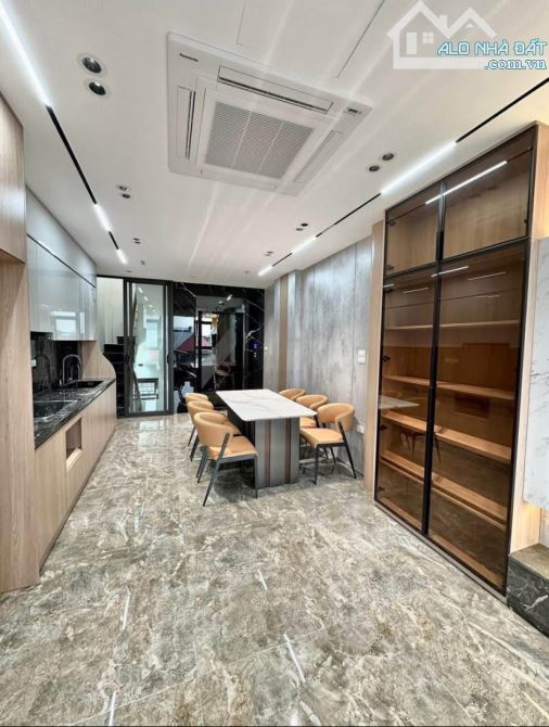 Ô TÔ ĐỖ CỬA- NHÀ Ở XUÂN LA_TÂY HỒ- DT 55m2, 5 TẦNG THANG MÁY- NGÕ KINH DOANH- 16 TỶ