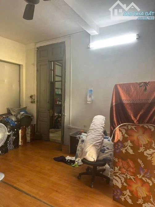 BÁN TẬP THỂ BIỆT THỰ PHỐ CỔ TẦNG 2,NGUYỄN CHẾ NGHĨA, HOÀN KIẾM. 60M² – 2PN.4,79 TỶ