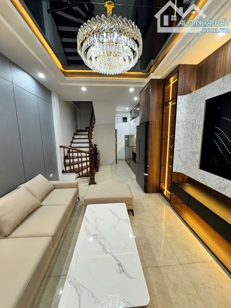 BÁN NHÀ CẦU GIẤY 9.1 TỶ NHÀ ĐƯỜNG LÁNG GẦN QUAN HOA, DƯƠNG QUẢNG HÀM, YÊN HÒA NGUYỄN KHANG