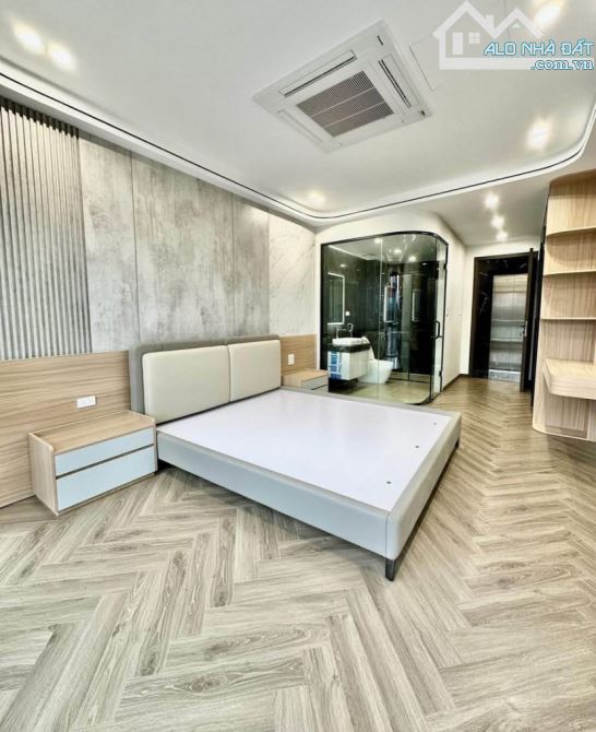 Ô TÔ ĐỖ CỬA- NHÀ Ở XUÂN LA_TÂY HỒ- DT 55m2, 5 TẦNG THANG MÁY- NGÕ KINH DOANH- 16 TỶ