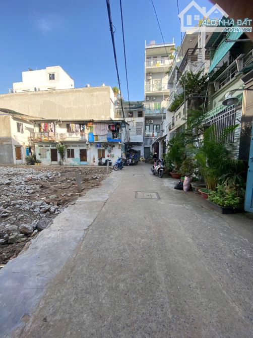 đất thổ cư cạnh Him Lam, Lotte Mart; 4,55x14m xây dựng 5 tầng; không quy hoạch; 6,1 tỷ - 3