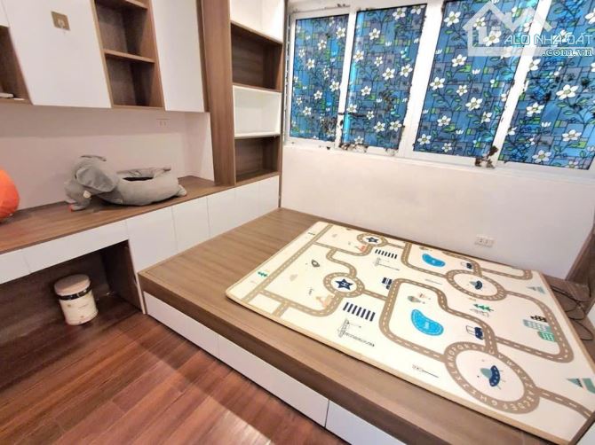 26.9m² – Nhà 5 tầng Bạch Mai chỉ 6.34 tỷ – Ngõ nông, ba gác tránh, gần Bách–Kinh–Xây