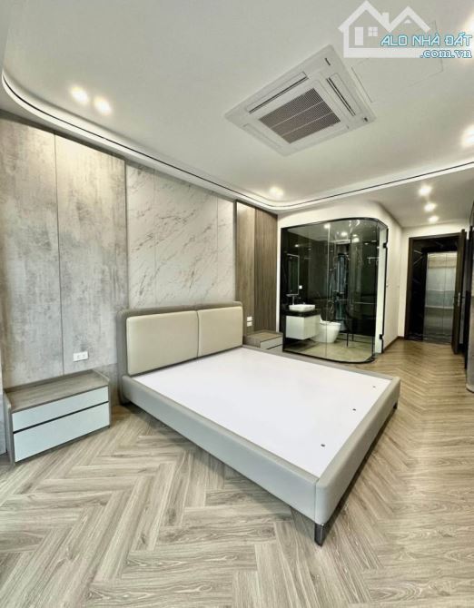 Ô TÔ ĐỖ CỬA- NHÀ Ở XUÂN LA_TÂY HỒ- DT 55m2, 5 TẦNG THANG MÁY- NGÕ KINH DOANH- 16 TỶ