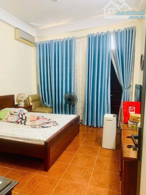 BÁN NHÀ BẠCH MAI HAI BÀ TRƯNG 39m 4 TẦNG MẶT TIỀN 4.2m 8TỶ6