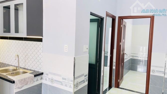 NHÀ SỔ HỒNG RIÊNG 50m2 - HẺM OTO GIÁ CHỈ 2TỶ7 - 5