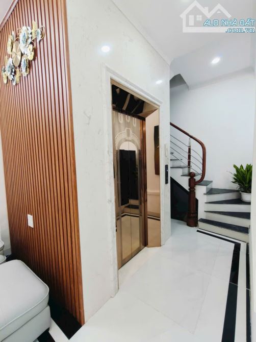 6 tầng thang máy ngõ thông oto gần Chùa Bộc, full nội thất 58m2 x mtiền 5m. Giá 18.8 tỷ