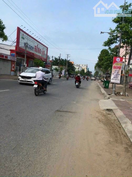 BÁN NHÀ TRỌ 860M2 NGAY PHƯỜNG 1 VỊ THANH HẬU GIANG