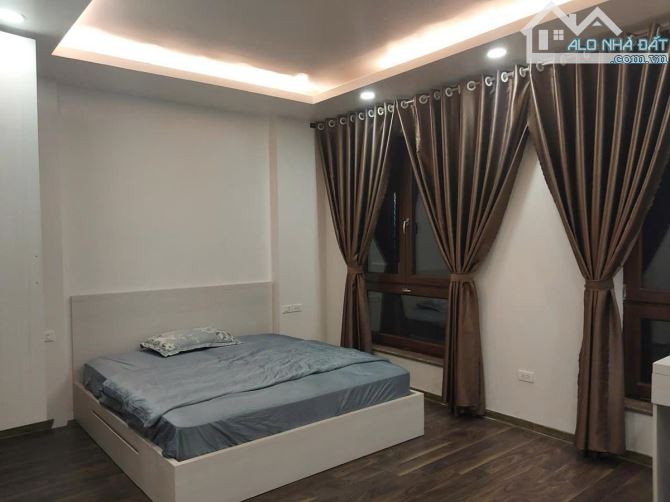 Bán Toà Nhà Căn Hộ Cao Cấp 9T Ô Tô KD 180tr/Th Liễu Giai Ba Đình DT 100M MT 5.4M Giá 68Tỷ