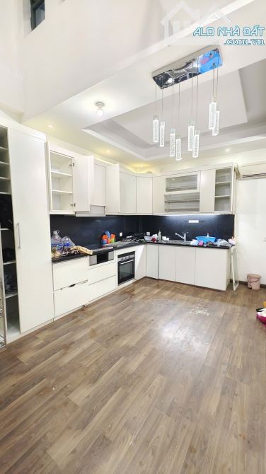 Bán nhà riêng Hoàng Hoa Thám, ngõ ô tô, kinh doanh, ô chờ thang máy, sổ chính chủ, 48m*5T