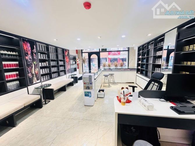 MẶT PHỐ TRƯỜNG CHINH, LÔ GÓC 2 THOÁNG, VỈA HÈ, SỔ A4, DT 60TR, MT6M, 50M*5T