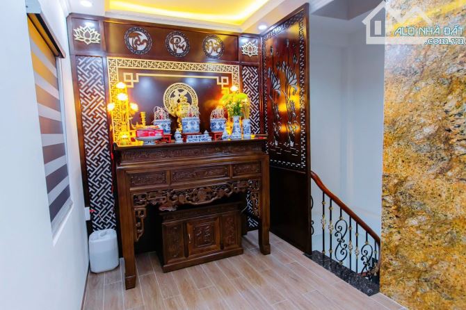 Sang trọng đẳng cấp 7 tầng thang máy Nguyễn An Ninh oto đỗ 30m, 45m2 sổ. Giá 15.8 tỷ