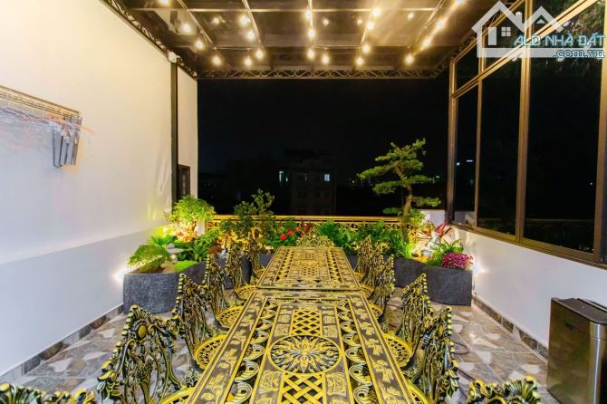 Sang trọng đẳng cấp 7 tầng thang máy Nguyễn An Ninh oto đỗ 30m, 45m2 sổ. Giá 15.8 tỷ