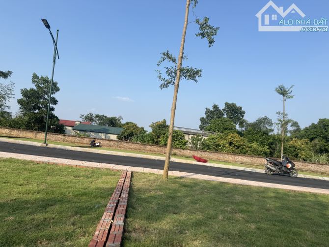 Siêu rẻ 103m2 full thổ cư ngay thị xã Sơn Tây giá 1tỷ8