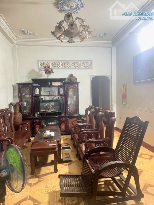 BÁN NHÀ MẶT TIỀN CHỢ TRỤC LÝ THƯỜNG KIỆT DĨ - 283M² (5*56) TRUNG TÂM DĨ AN - CHÀO 11 T - 2