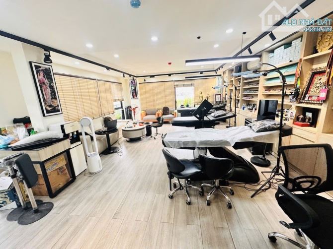 MẶT PHỐ TRƯỜNG CHINH, LÔ GÓC 2 THOÁNG, VỈA HÈ, SỔ A4, DT 60TR, MT6M, 50M*5T